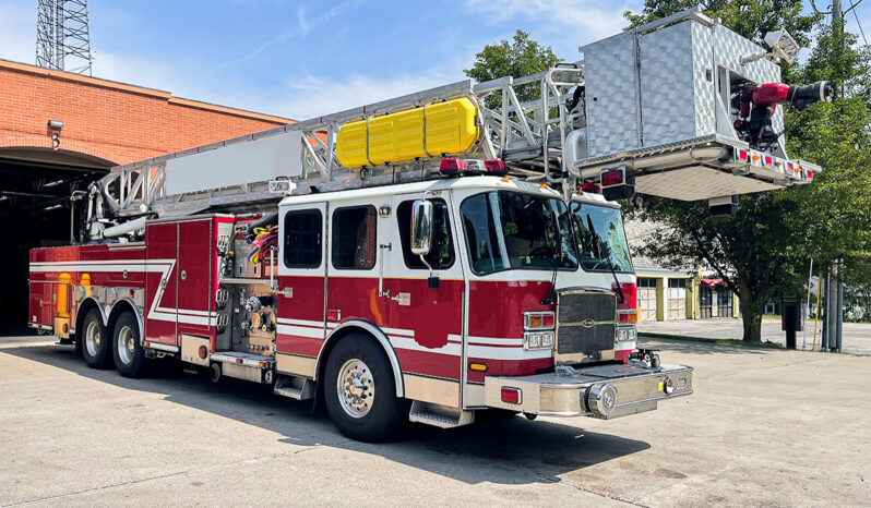 2008 E-One 95′ Platform For Sale full