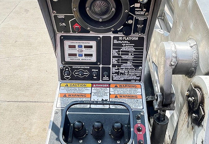 2008 E-One 95′ Platform For Sale full