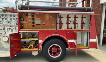 Classis 1983 Mack pumper full