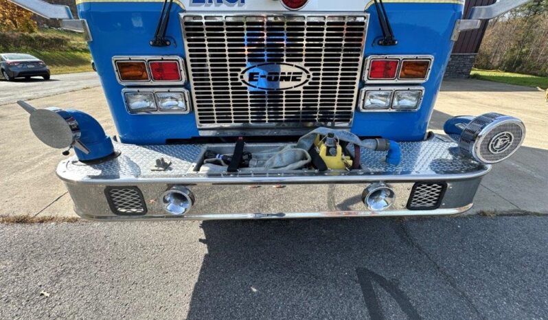 2000 E-ONE Top Mount Pumper full
