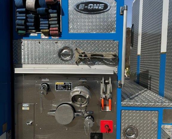 2000 E-ONE Top Mount Pumper full