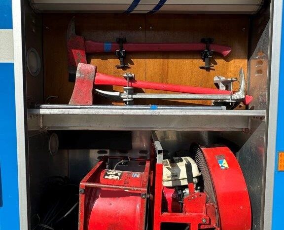 2000 E-ONE Top Mount Pumper full