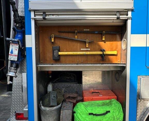 2000 E-ONE Top Mount Pumper full