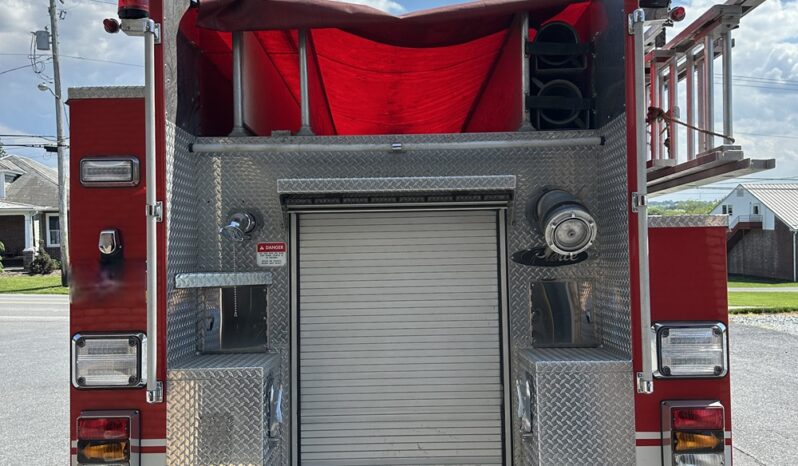 2001 Pierce Dash Top Mount Pumper full