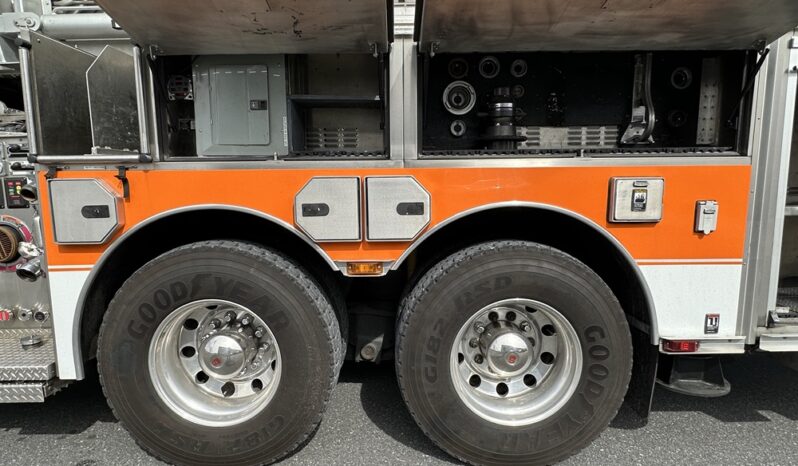 2005 Sutphen SPH 100′ Mid Mount Platform For Sale full