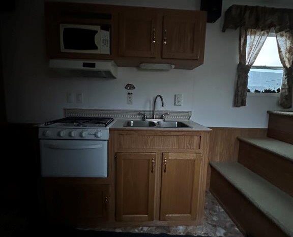 2011 Surrey Fire and Weather Safety Trailer for Sale full