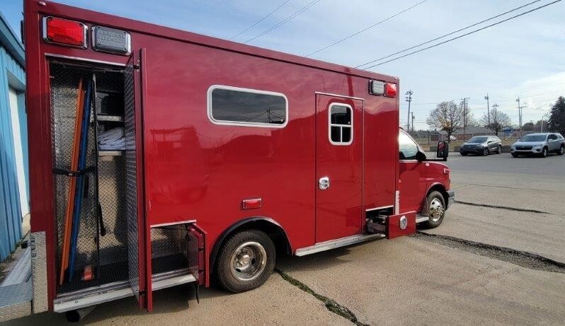 2015 GMC G4500 Taylor Made Type 3 Ambulance For Sale full