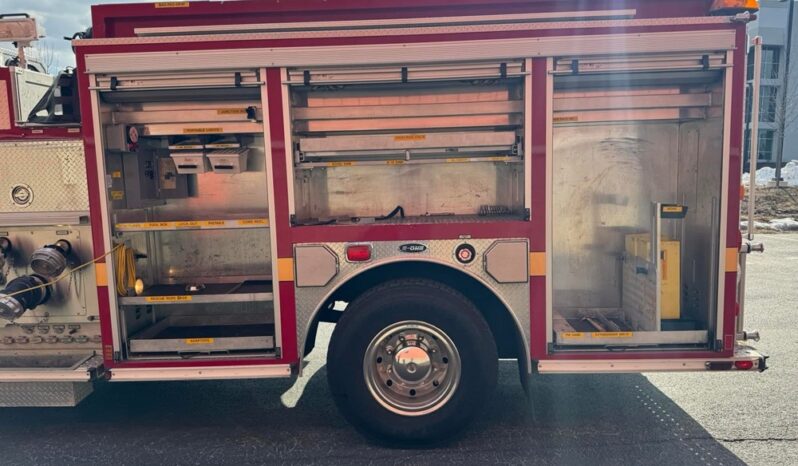 2003 E-One Typhoon Top Mount Rescue Pumper full