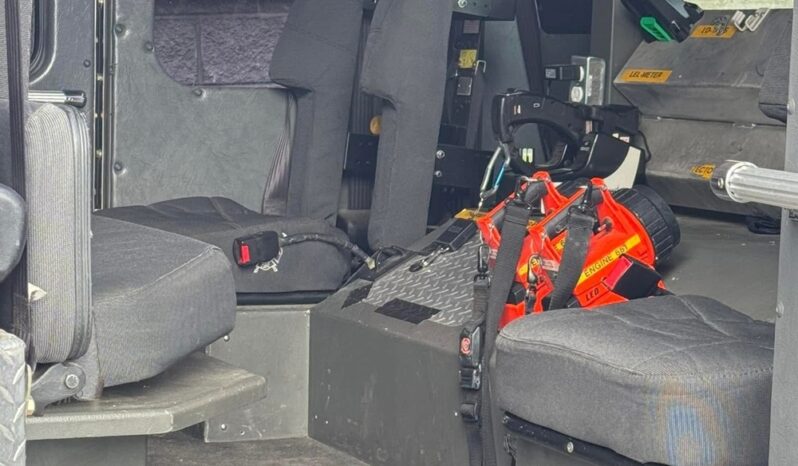 2003 E-One Typhoon Top Mount Rescue Pumper full