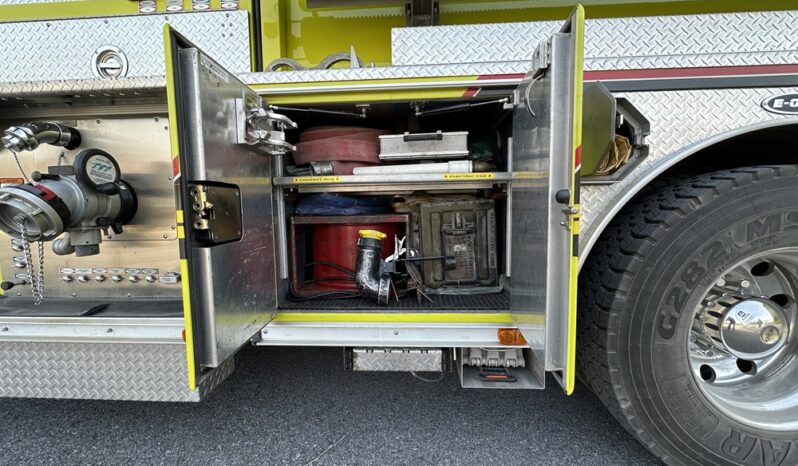2000 E-One Top Mount Pumper full