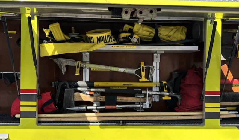 2000 E-One Top Mount Pumper full