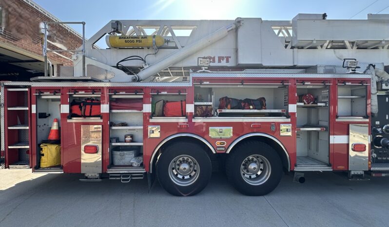 2011 KME Predator 121′ Aerialcat Rear Mount Ladder full